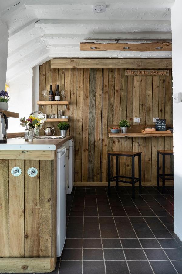 Farmhouse & Cottage At Geufron Farm - Dog Friendly Bryn-crug ภายนอก รูปภาพ