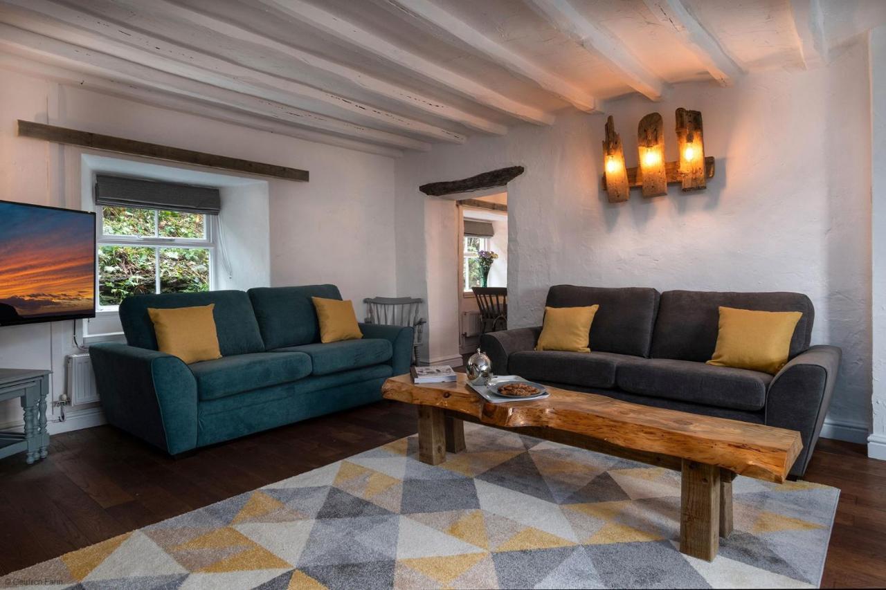 Farmhouse & Cottage At Geufron Farm - Dog Friendly Bryn-crug ภายนอก รูปภาพ