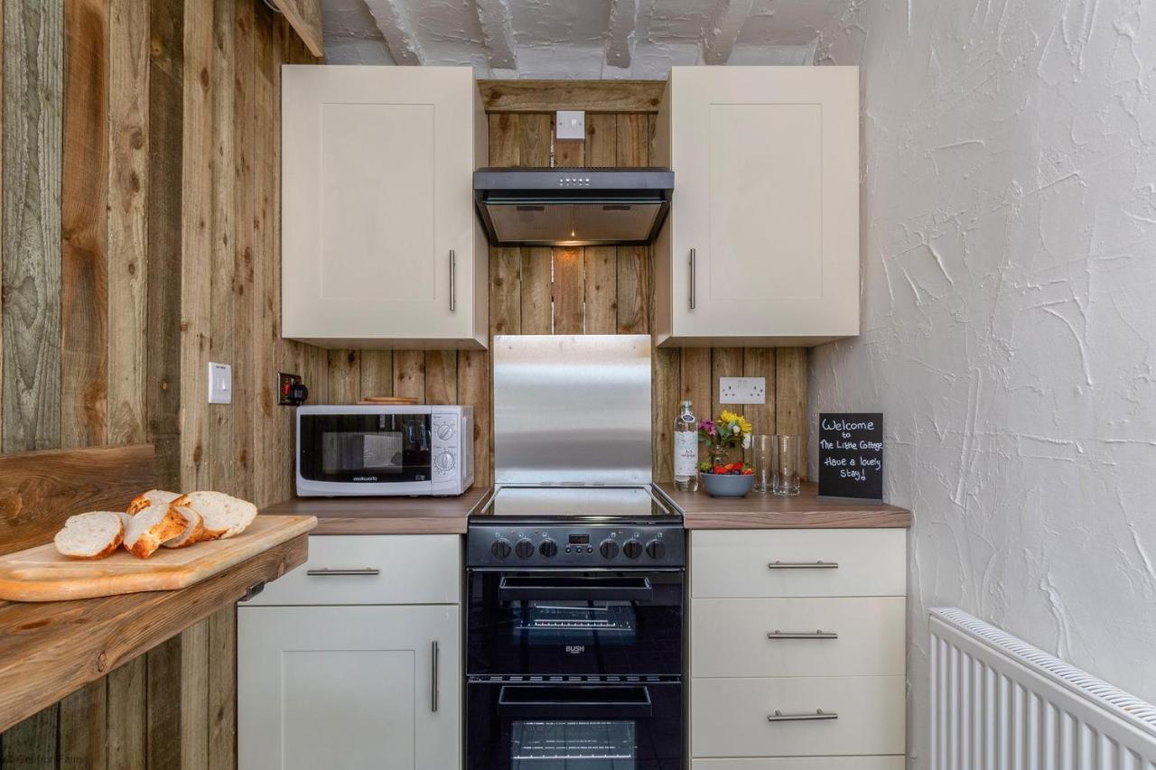 Farmhouse & Cottage At Geufron Farm - Dog Friendly Bryn-crug ภายนอก รูปภาพ