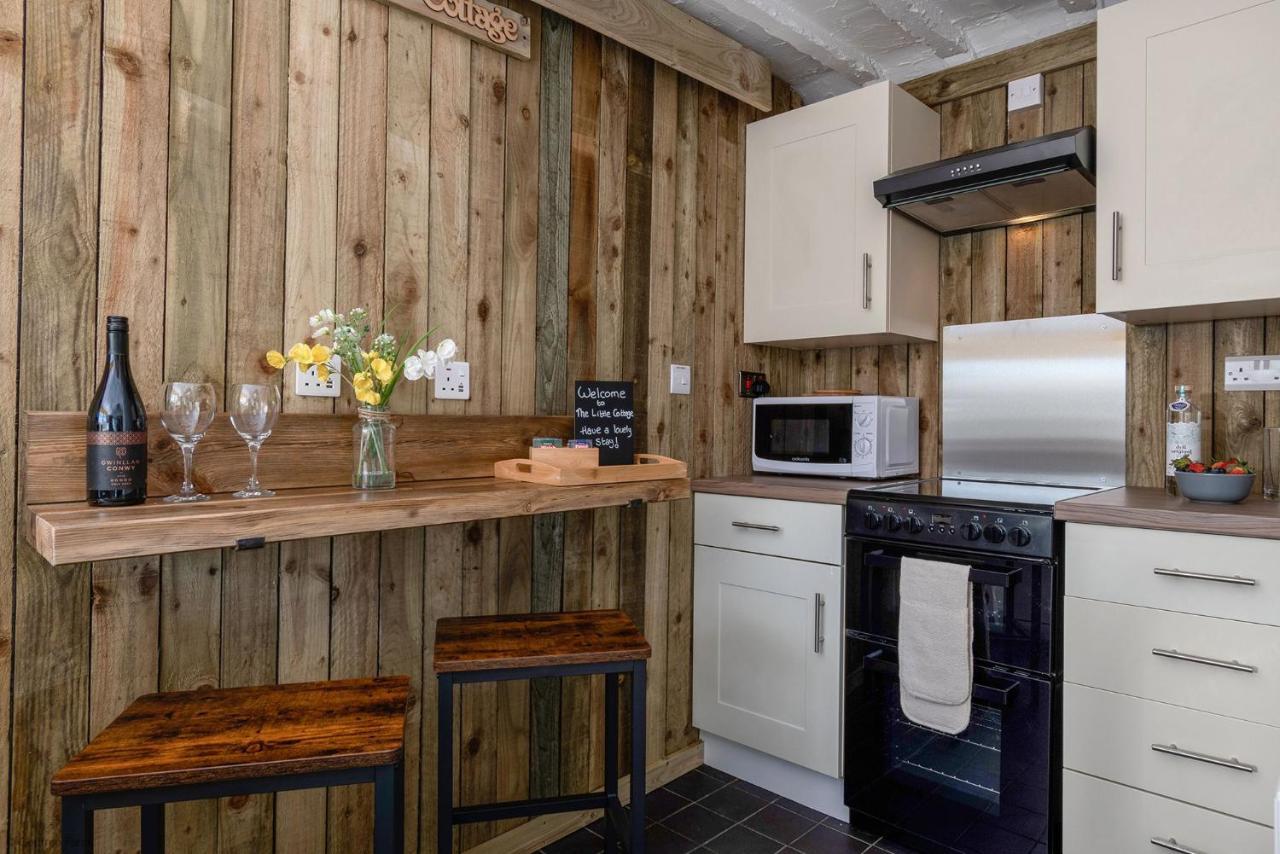 Farmhouse & Cottage At Geufron Farm - Dog Friendly Bryn-crug ภายนอก รูปภาพ